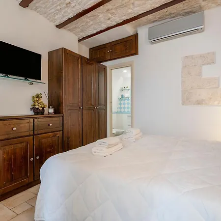 Apartment Guesthost - L'infinito *